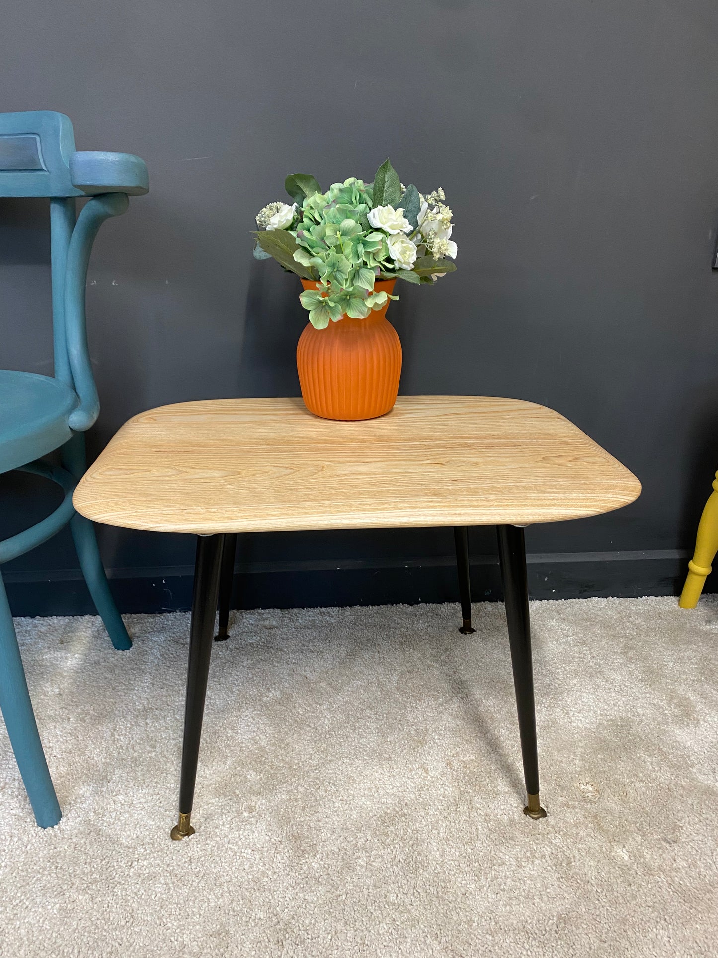 Ash table with vintage dansette legs