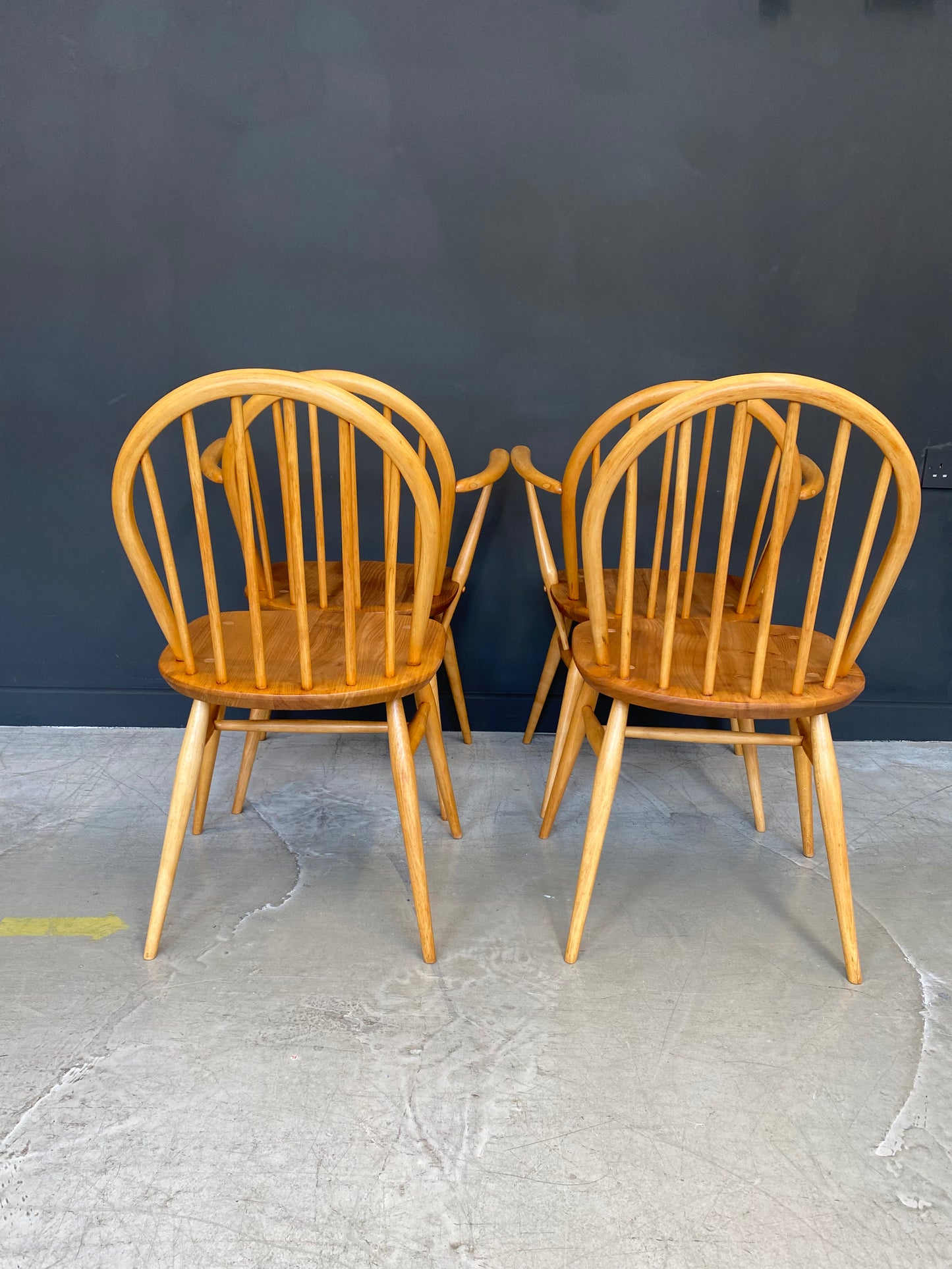 Vintage refurbished Ercol set Windsor Chairs inc 2 carvers
