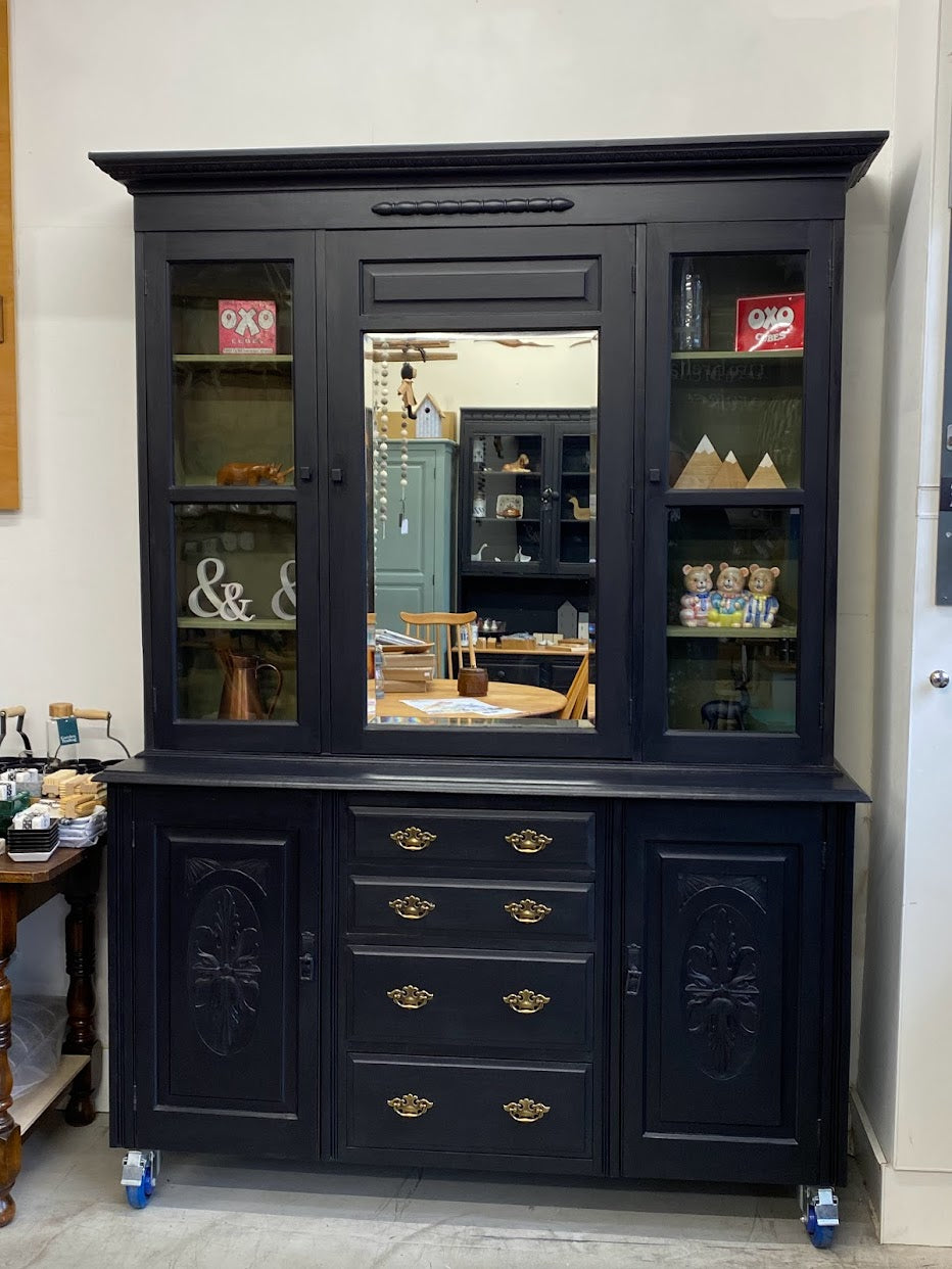 Victorian Mirrored Dresser In Black & Olive