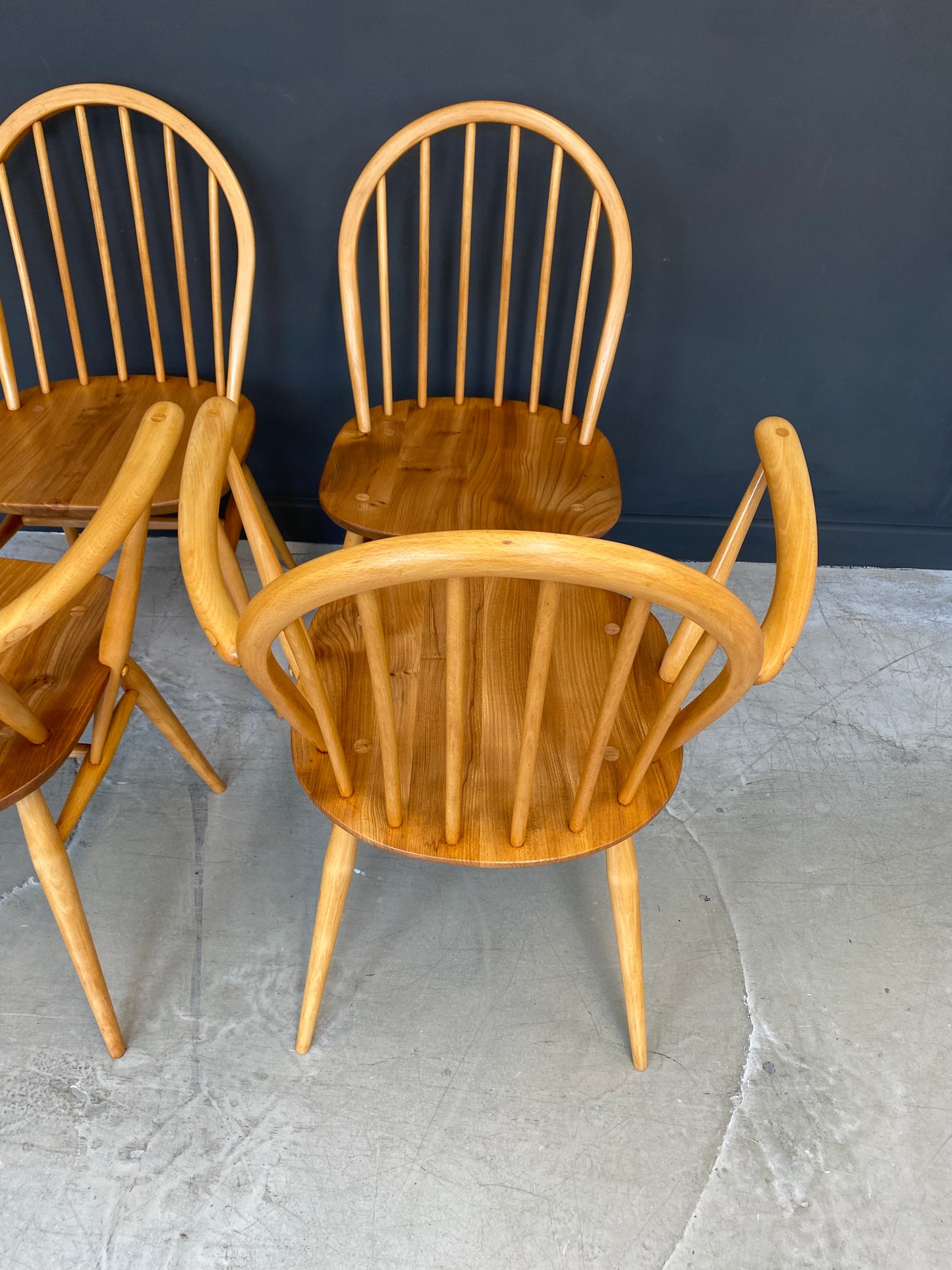 Vintage refurbished Ercol set Windsor Chairs inc 2 carvers
