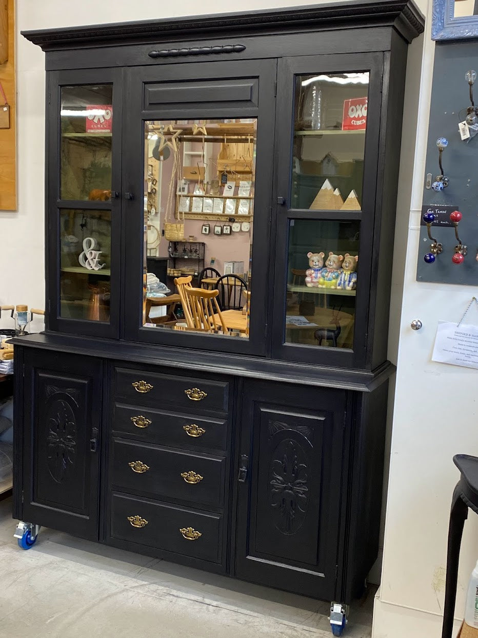 Victorian Mirrored Dresser In Black & Olive