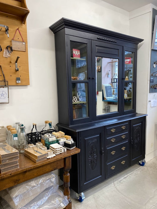 Victorian Mirrored Dresser In Black & Olive